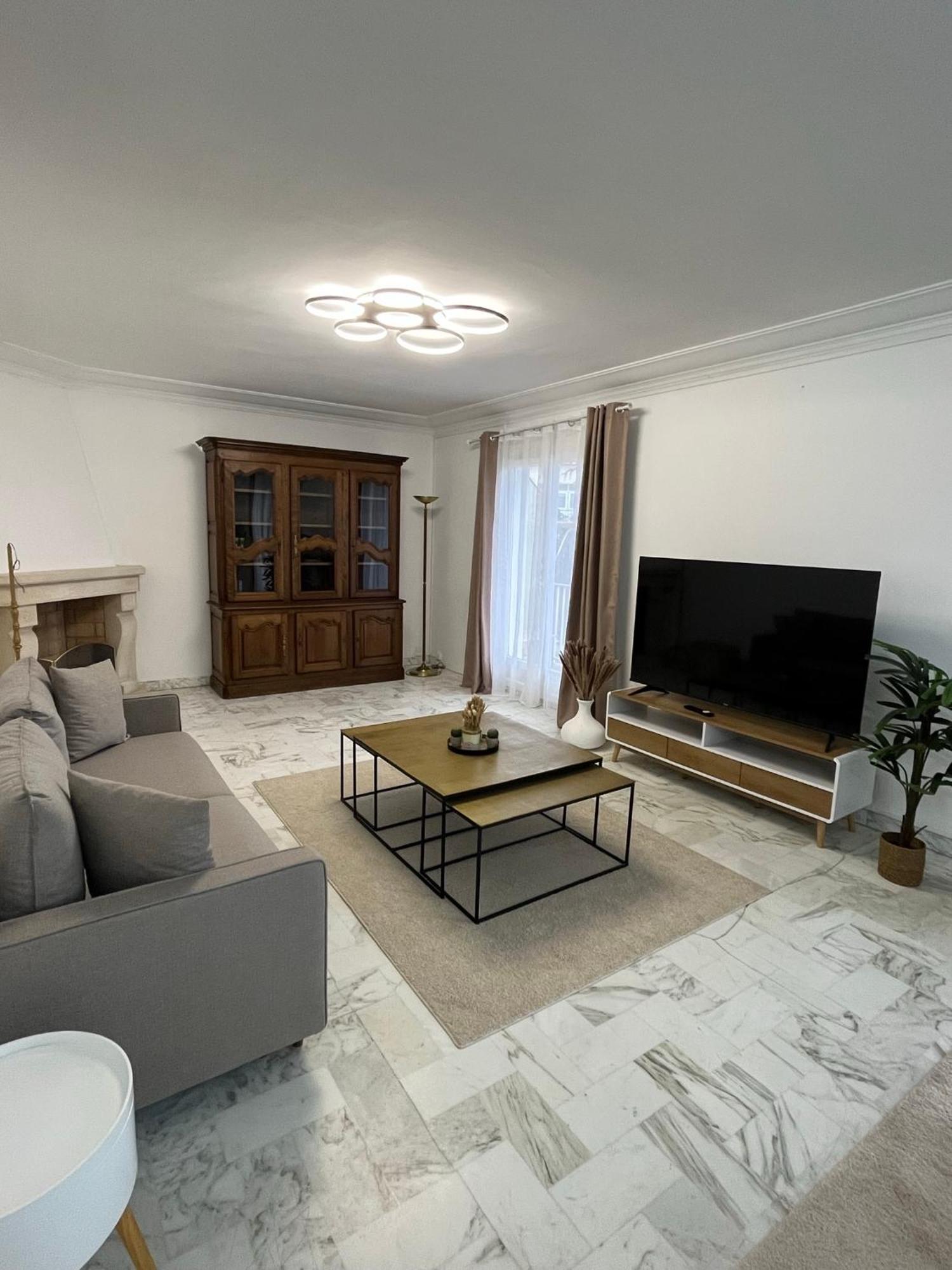Bel Appartement A ペルピニャン エクステリア 写真